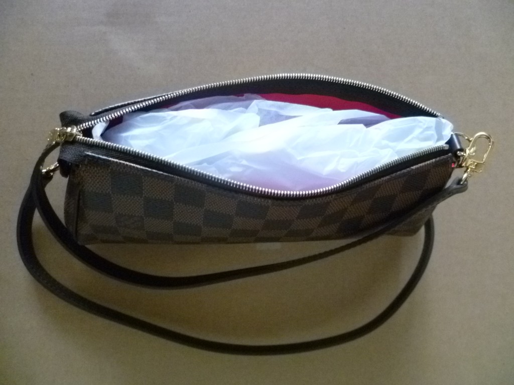 Handbag stuffed with acid free tissue