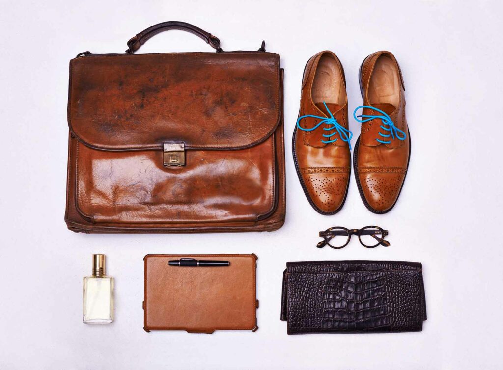 How does leather patina develop 84820540 2d62 4273 9171 7fef0fc6a8e4 423683